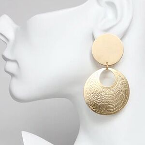 CLASSY CHIC Gold round Dangle Earrings David Aubrey statement piece *2for 20*